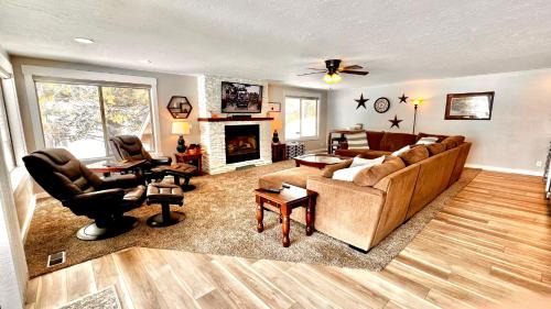 Cascade House | Explore Lake Cascade: Family-Friendly Home with Game Room