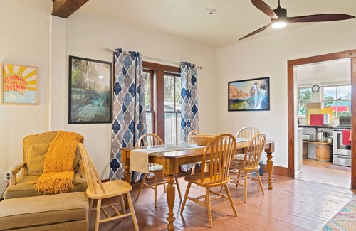 High Springs House | Discover The Great Outdoors House | Guest Rated 9.8