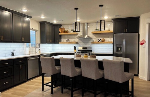 Enid House | Discover The Great Plains Escape: Family-Friendly Retreat