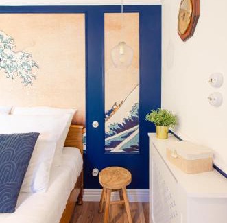 Le Ban-Saint-Martin Apartment | Inviting The Great Wave: Terrace & Parking for Families