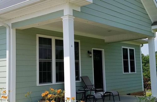 Westfield House | Pet-Friendly Haven: The Green Cabin at Luna's Trail