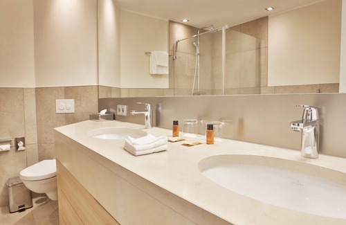 Widdersdorf Hotel | Eco-Friendly Retreat at The Green with Family Amenities