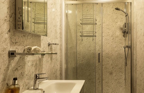 Bedale Hotel | Discover The Green Dragon: Rated 8.6 with Breakfast & Dining