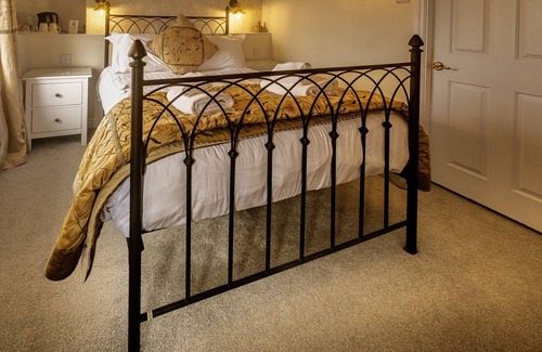 Bedale Hotel | Discover The Green Dragon: Rated 8.6 with Breakfast & Dining
