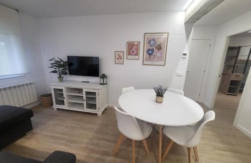Cimadevilla Apartment | Unforgettable Stay at The Green Home with Ocean Views