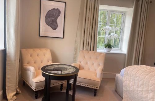 Rawcliffe Hotel | Guest Rated 10/10 at The Green Inn with Breakfast Included