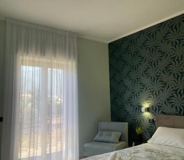 Santa Maria la Carita Bed & Breakfast | The green leaves