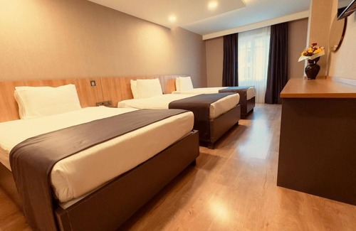 Talimhane Hotel | Discover The Green Park Taksim: Pool, Spa & Family-Friendly