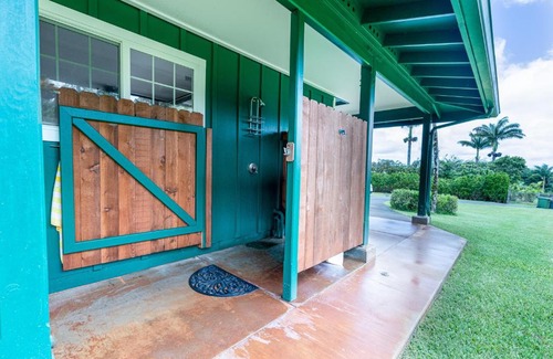 Pupukea House | Experience Family Comfort at The Green Pineapple Main House