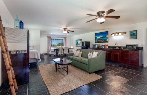 Pupukea Apartment | Cozy Green Pineapple Studio: Family-Friendly with Kitchen