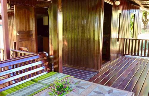 Nong Phai House | Cozy Family Retreat at The Green Vale B&B