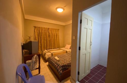 Prampir Makara House | Budget-Friendly Stay at The Grey Guesthouse for Families