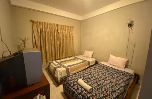 Prampir Makara House | Budget-Friendly Stay at The Grey Guesthouse for Families