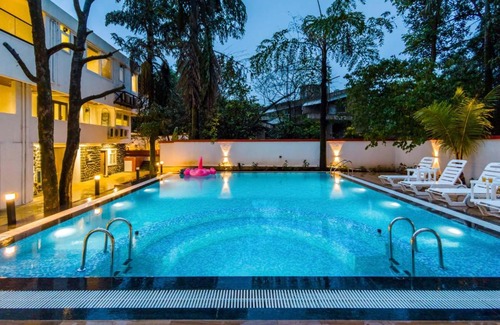 Tungarli Villa | Experience The Grey Medley with Pool, Jacuzzi & Gazebo