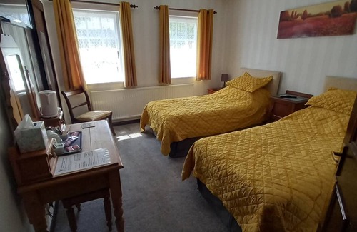 Llyswen Hotel | Discover The Griffin Inn: Guest Rated 8.8, Family-Friendly Fun