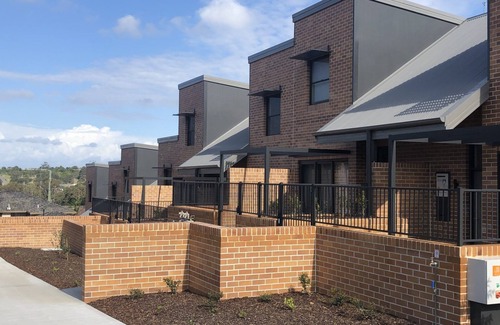 North Lambton Apartment | Inviting Stay at The Grounds at Callaghan with Breakfast & More