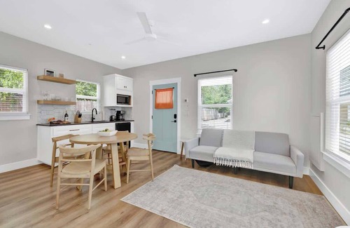 Fredericksburg Cottage | Experience The Grove-c: Hot Tub & Steps from Main Street