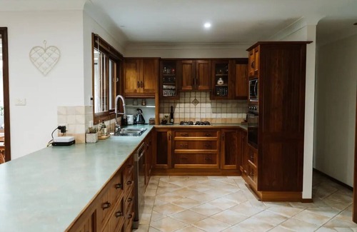 Shoalhaven Heads House | Unforgettable Getaway at The Grove: Beach & Golf Access