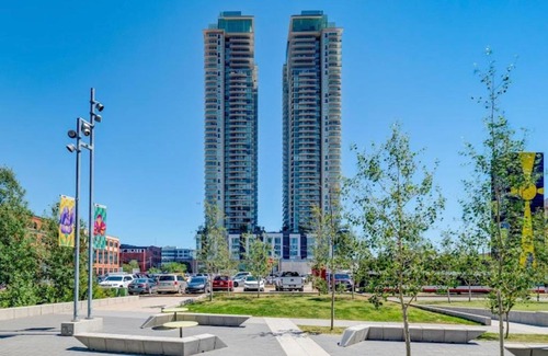 Victoria Park Apartment | Discover Family-Friendly Comfort at The Guardian Tower