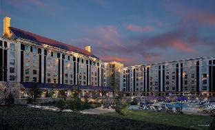 Whitehaven Hotel | Relaxing Escape at The Guest House at Graceland: 4-Star Stay