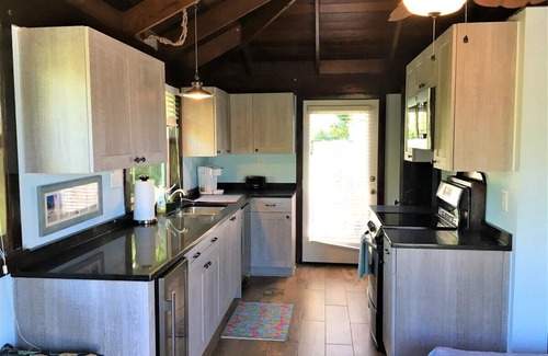 Great Cruz Bay Cottage | Discover The Guest House of Villa Solare: 10/10 Ocean View