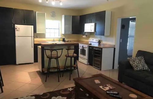 Comfort House | Pet-Friendly Retreat at The Guesthouse in Hill Country