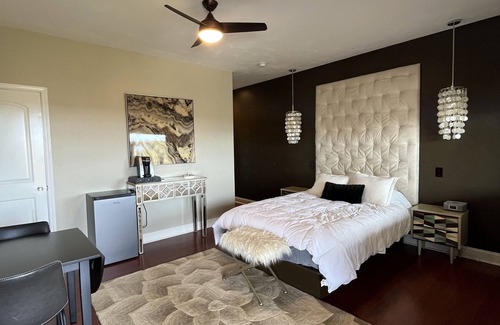 Marble Falls Bed & Breakfast | Experience Culinary Delight at The Guesthouse at Lonely Oak