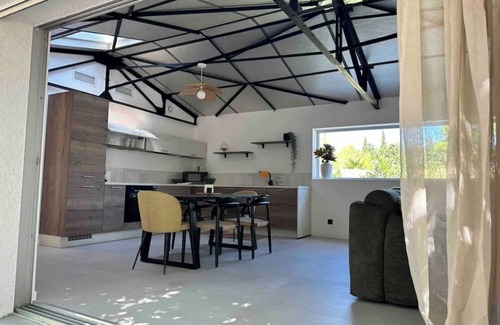 Nyls Villa | The guinguette under the mulberry trees