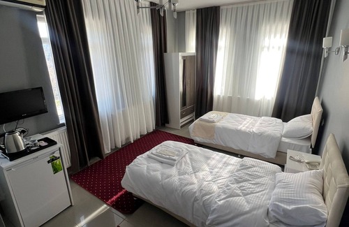 Puturge Resort | Budget-Friendly Stays at The Hilltop with Pool & Breakfast