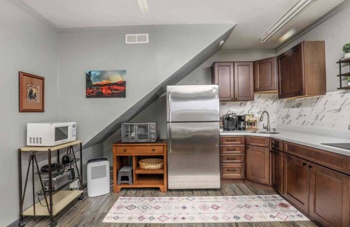 Summerfield House | Updated Guest House with Pool and Ocean View, Rated 10/10