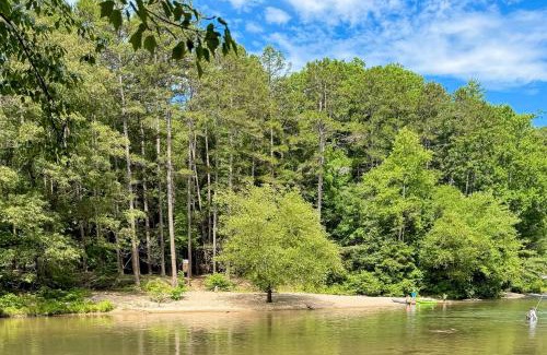 Demorest House | Discover The Haggai House: Family-Friendly Retreat