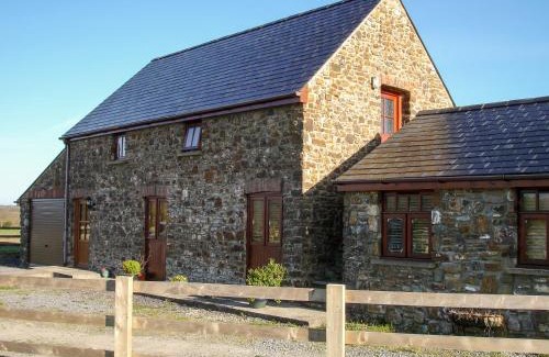 Kilgetty House | Family-Friendly Retreat at The Hagguard - Rated 9.7/10
