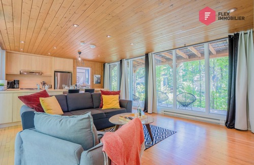 Pont-Rouge Ski Chalet | Discover The HALO: Spa, Pool & Trails Near Quebec