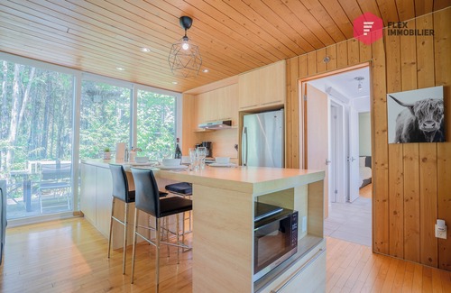 Pont-Rouge Ski Chalet | Discover The HALO: Spa, Pool & Trails Near Quebec