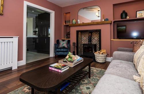 Ballymena House | Exceptional Family Getaway at The Halfway House Pub