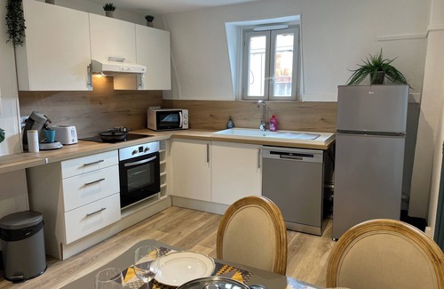 Centre Sud Apartment | THE HALTE DES DUCS IN THE HEART OF DOWNTOWN DIJON