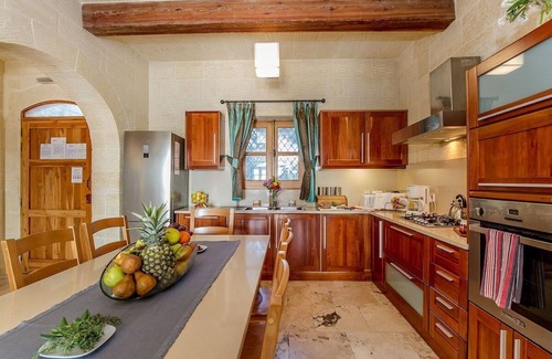 Ta' Għammar Villa | Discover The Hamlet 3 Holiday Home with Private Pool & Spa