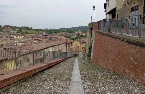 Grazzano Badoglio House | Discover The Hamlet: Family & Pet-Friendly Retreat