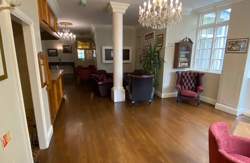 Llangollen Hotel | Discover The Hand Hotel: Family-Friendly with Restaurant & Breakfast