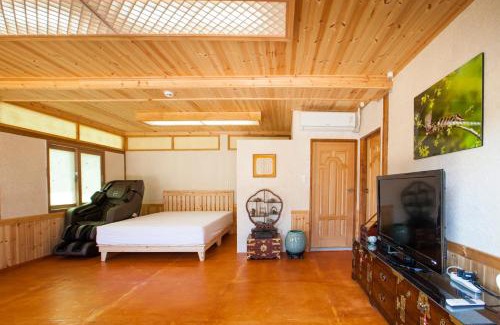 Jeonju House | Exceptional Stay at The Hanok with Family-Friendly Amenities