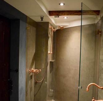 Klaksvik Apartment | Cozy Retreat at The Hans Apartment - Perfect for Families