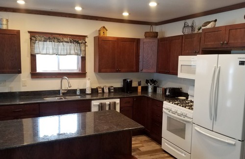 Falconer House | Pet-Friendly Hanson House: Top-Rated Stay in Chautauqua