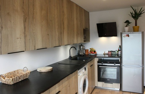 Veyrier-du-Lac Apartment | Experience Joy at The Happiness Studio with Family-Friendly Amenities