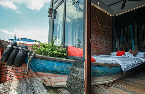Kuala Sepetang Hotel | Discover The Happy 8 Retreat @ Kuala Sepetang Today