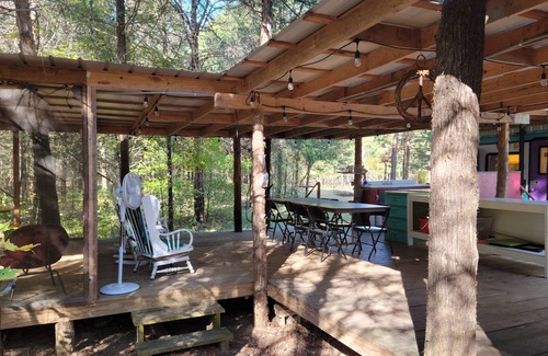 Annapolis House | Explore The Happy Camper: Outdoor Kitchen Near Annapolis