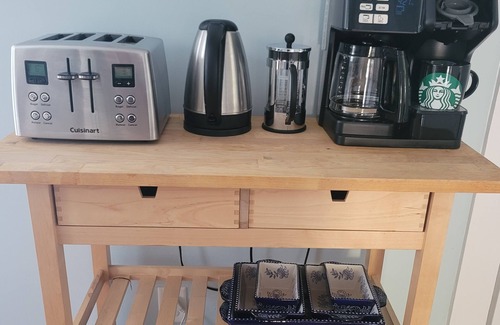 Northside House | Ideal Retreat at The Happy Home in North Shore - 10/10 Rating
