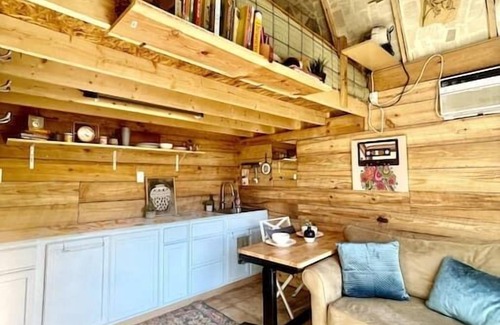 Dripping Springs Cabin | The Happy House @ 13Acres Meditation Retreat