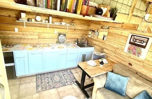 Dripping Springs Cabin | The Happy House @ 13Acres Meditation Retreat