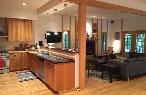 Harbert House | Cozy Harbert Beach Cottage: Pet-Friendly Retreat in Nature