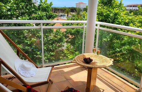 Platja d'Aro Apartment | Harbour Flat: Guest Rated 10/10, Pet & Child Friendly